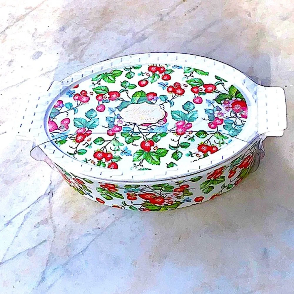 GRACES TEAWARE STRAWBERRY VINE OVAL BAKER WITH LID 11 INCH NEW